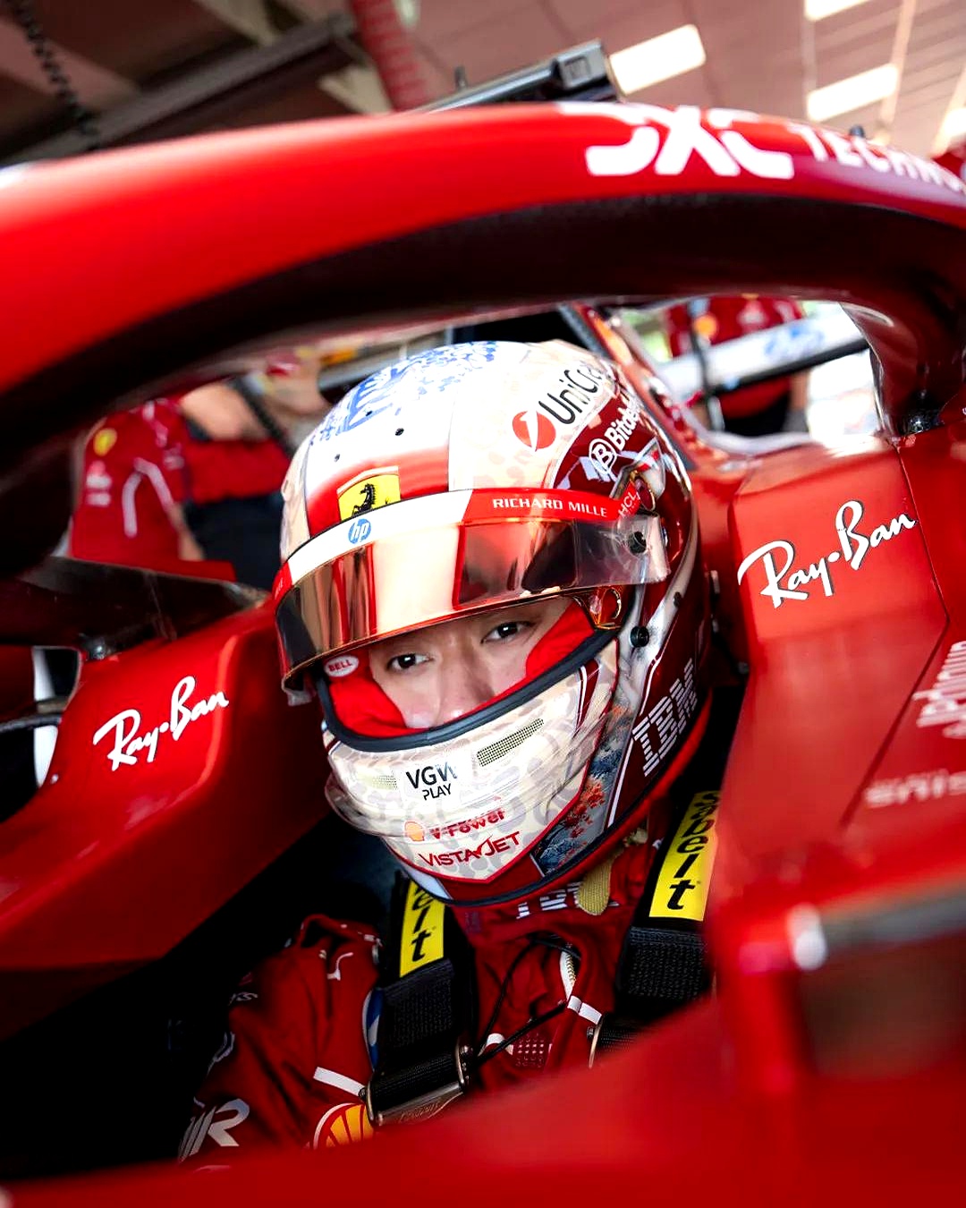 红牛二队横扫迈凯伦，周冠宇统治全场