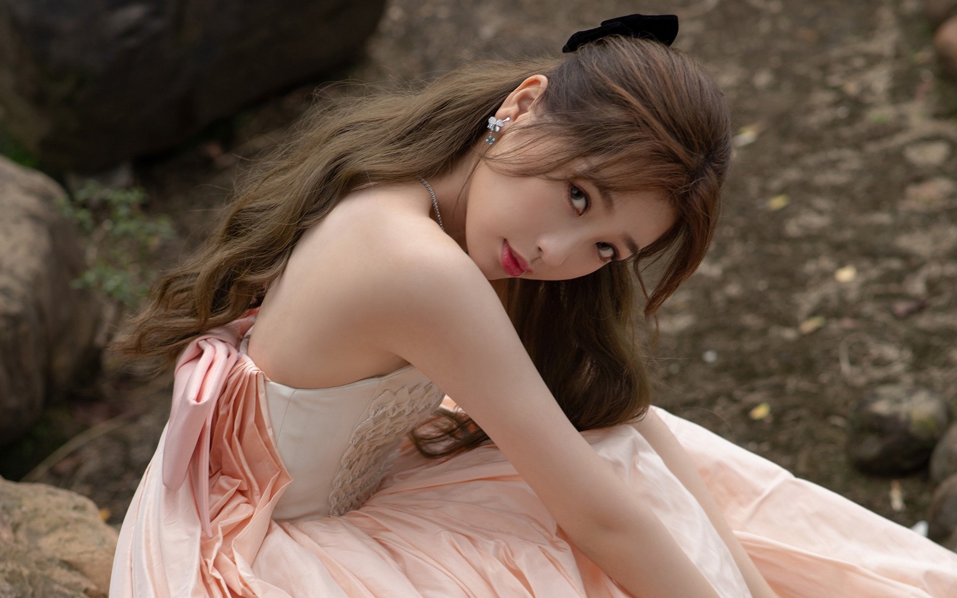 战车碾过星月铁壁，无解弧线！格纳布里轰出年度最佳进球