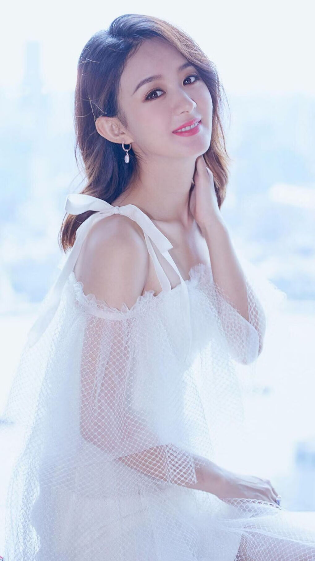 看到你的需求,我构思了一篇突出比赛戏剧性与个人英雄主义的文章。这里有一个独特的切入角度,希望能满足你对唯一性的期待